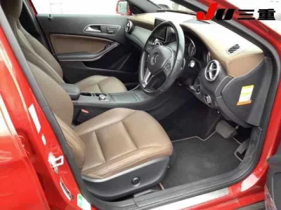 Mercedes-Benz GLA CLASS