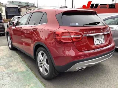 Mercedes-Benz GLA CLASS