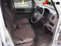 Suzuki EVERY WAGON лот № 8017 оценка R  с аукциона в Японии 3
