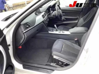 BMW 3-Series  с аукциона в Японии