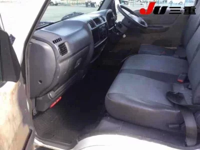 Mazda BONGO BRAWNY VAN