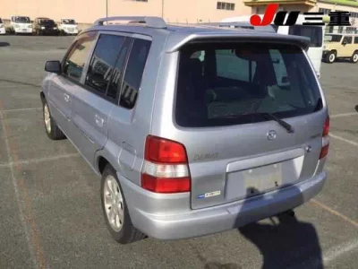 Mazda DEMIO  с аукциона в Японии