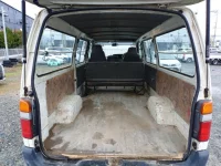 Toyota HIACE VAN лот № 4103 оценка 3  с аукциона в Японии 6