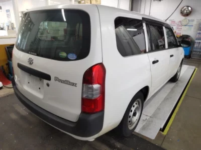Toyota PROBOX  с аукциона в Японии