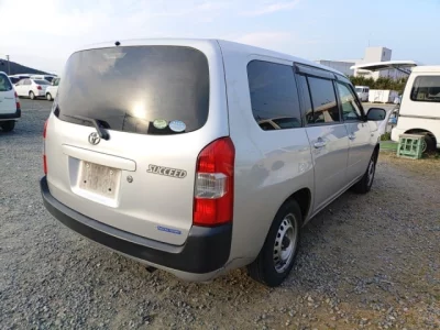 Toyota SUCCEED