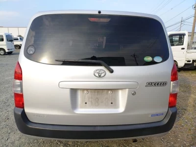 Toyota SUCCEED