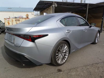 Lexus IS