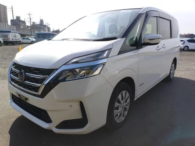 Nissan SERENA  с аукциона в Японии