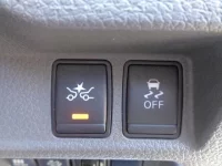 Nissan CARAVAN VAN лот № 1612 оценка 4  с аукциона в Японии 7