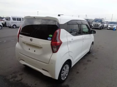 Nissan DAYZ  с аукциона в Японии