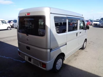 Nissan CLIPPER VAN