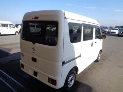 Nissan CLIPPER VAN