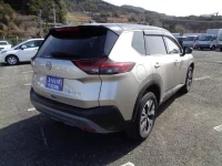 Nissan X-TRAIL лот № 7213 оценка 4  с аукциона в Японии 1