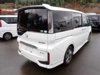 Honda STEP WAGON лот № 141 оценка R  с аукциона в Японии 1