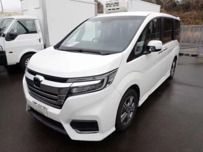 Honda STEP WAGON  с аукциона в Японии