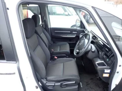 Honda STEP WAGON  с аукциона в Японии