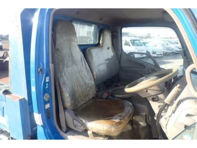 Hino DUTRO  с аукциона в Японии