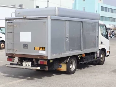 Toyota DYNA  с аукциона в Японии