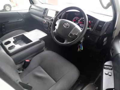 Toyota HIACE VAN  с аукциона в Японии
