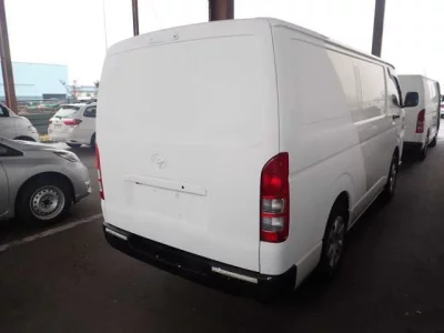 Toyota HiAce Van