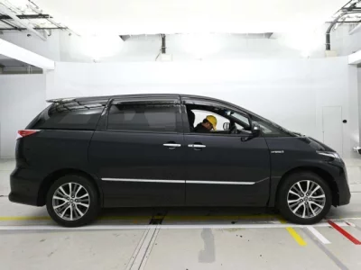 Toyota Estima Hybrid