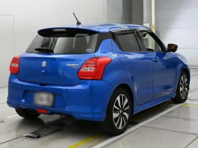 Suzuki SWIFT  с аукциона в Японии
