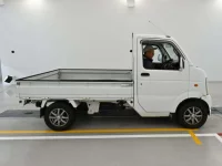 Suzuki CARRY TRUCK лот № 9067 оценка 3  с аукциона в Японии 2