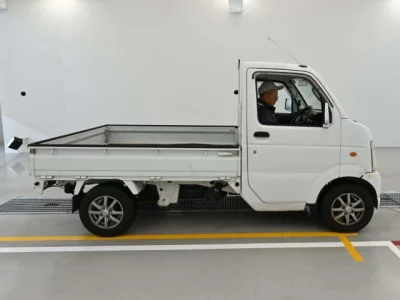 Suzuki CARRY TRUCK  с аукциона в Японии