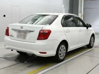 Toyota COROLLA AXIO лот № 30098 оценка 4  с аукциона в Японии 1