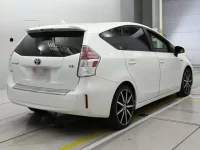 Toyota PRIUS ALPHA лот № 30077 оценка R  с аукциона в Японии 1