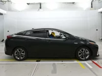 Toyota PRIUS PHV лот № 30247 оценка 4.5  с аукциона в Японии 2