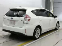 Toyota PRIUS ALPHA лот № 30015 оценка 3.5  с аукциона в Японии 1