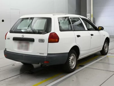 Nissan AD  с аукциона в Японии