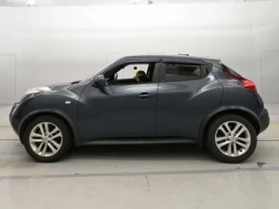 Nissan JUKE  с аукциона в Японии