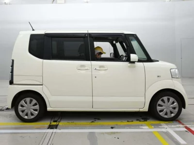Honda N-Box+