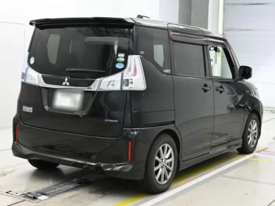 Mitsubishi DELICA D2