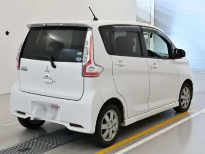 Mitsubishi EK CUSTOM