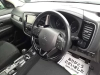 Mitsubishi OUTLANDER лот № 30201 оценка 4.5  с аукциона в Японии 8