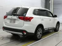 Mitsubishi OUTLANDER лот № 30201 оценка 4.5  с аукциона в Японии 1
