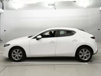 Mazda MAZDA3 лот № 30083 оценка 4  с аукциона в Японии 3