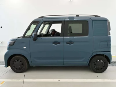 Suzuki SPACIA BASE