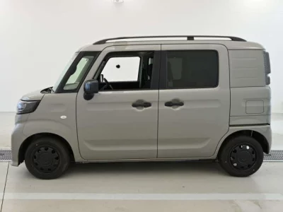 Suzuki SPACIA BASE