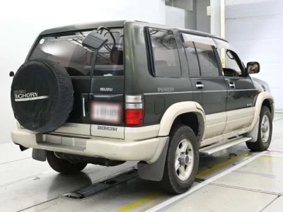 Isuzu BIGHORN