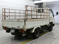 Toyota DYNA лот № 40017 оценка 3  с аукциона в Японии 1