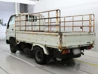 Toyota DYNA лот № 40017 оценка 3  с аукциона в Японии 5