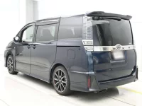 Toyota VOXY лот № 30093 оценка R  с аукциона в Японии 5