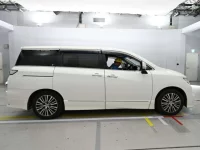 Nissan ELGRAND лот № 30142 оценка 4  с аукциона в Японии 2