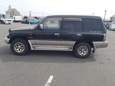 Mitsubishi PAJERO