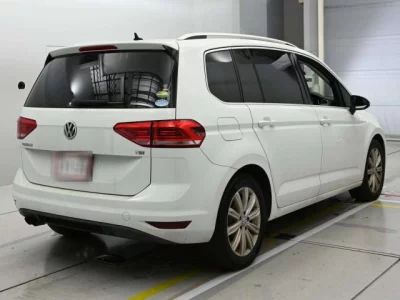 Volkswagen GOLF TOURAN