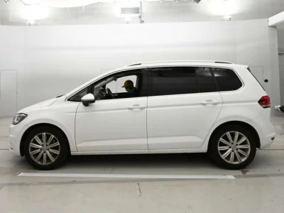 Volkswagen GOLF TOURAN